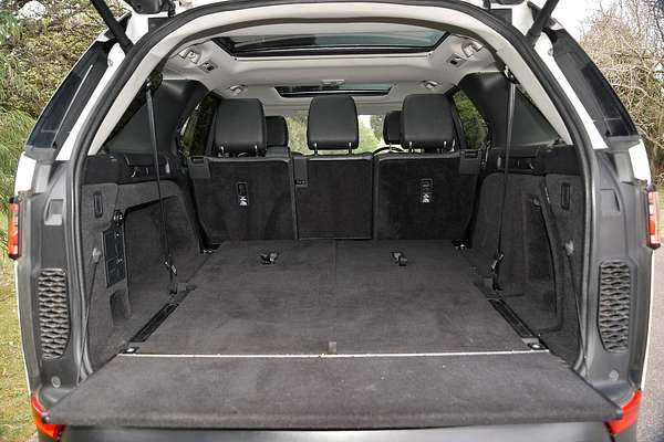 2018 Land Rover Discovery TD6 HSE Series 5