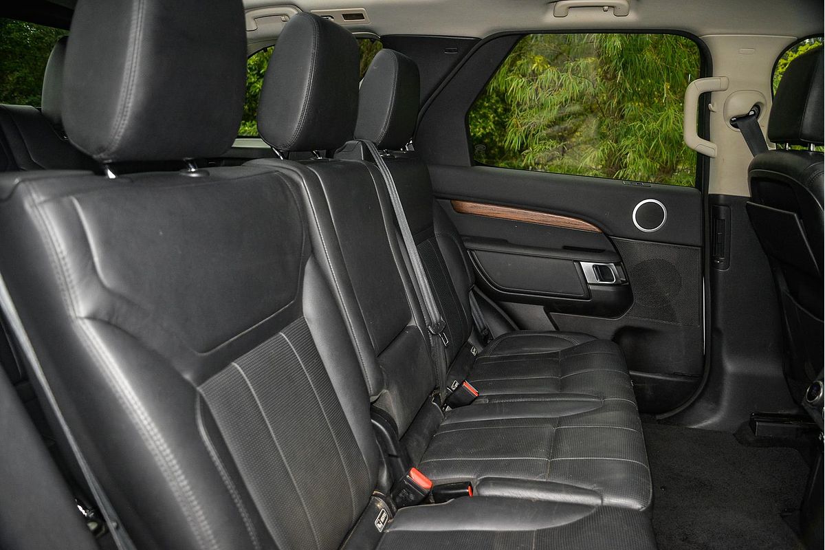 2018 Land Rover Discovery TD6 HSE Series 5