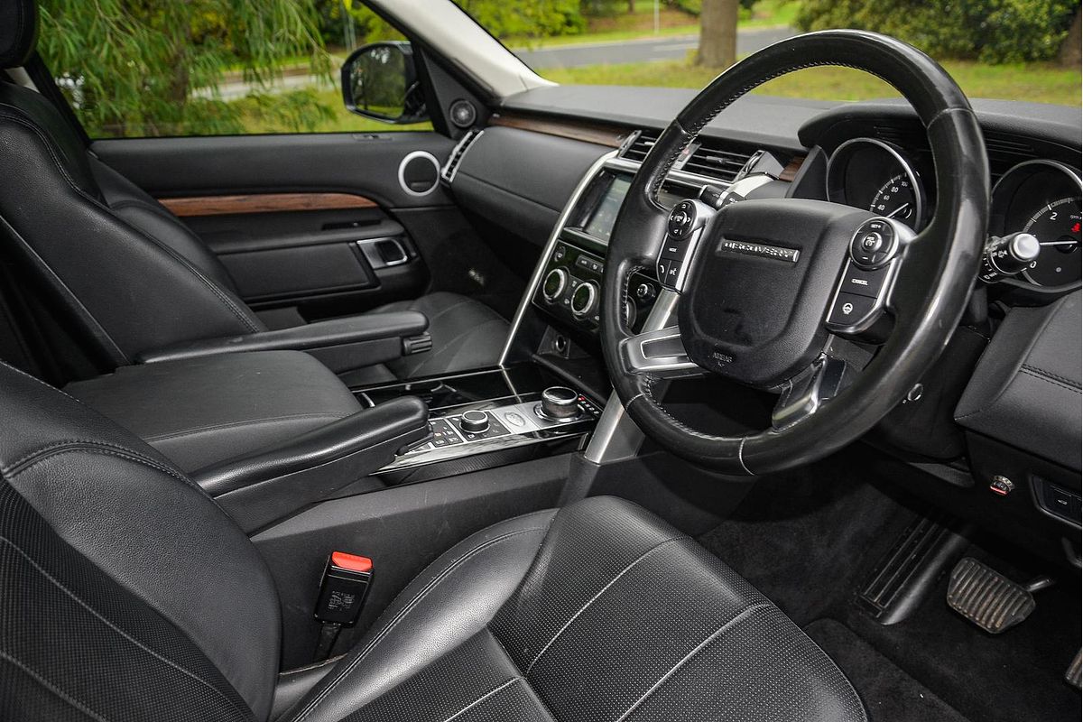 2018 Land Rover Discovery TD6 HSE Series 5