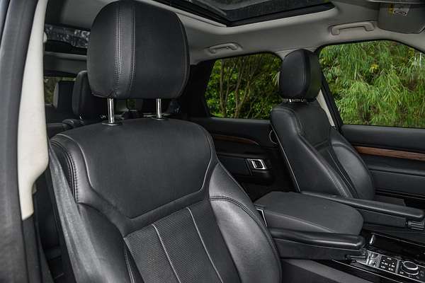 2018 Land Rover Discovery TD6 HSE Series 5