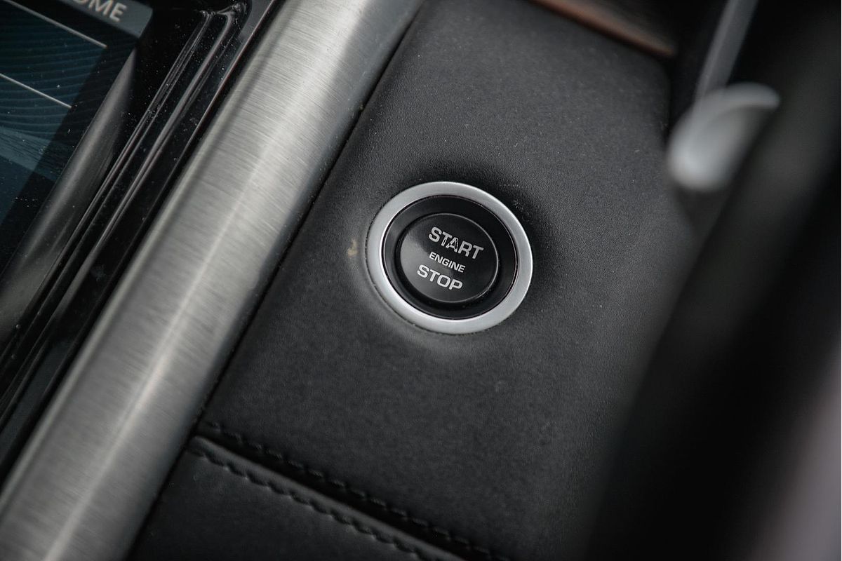 2018 Land Rover Discovery TD6 HSE Series 5