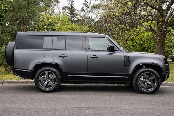 2025 Land Rover Defender 130 D350 X-Dynamic SE L663