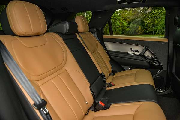 2025 Land Rover Range Rover Sport D350 Dynamic HSE L461