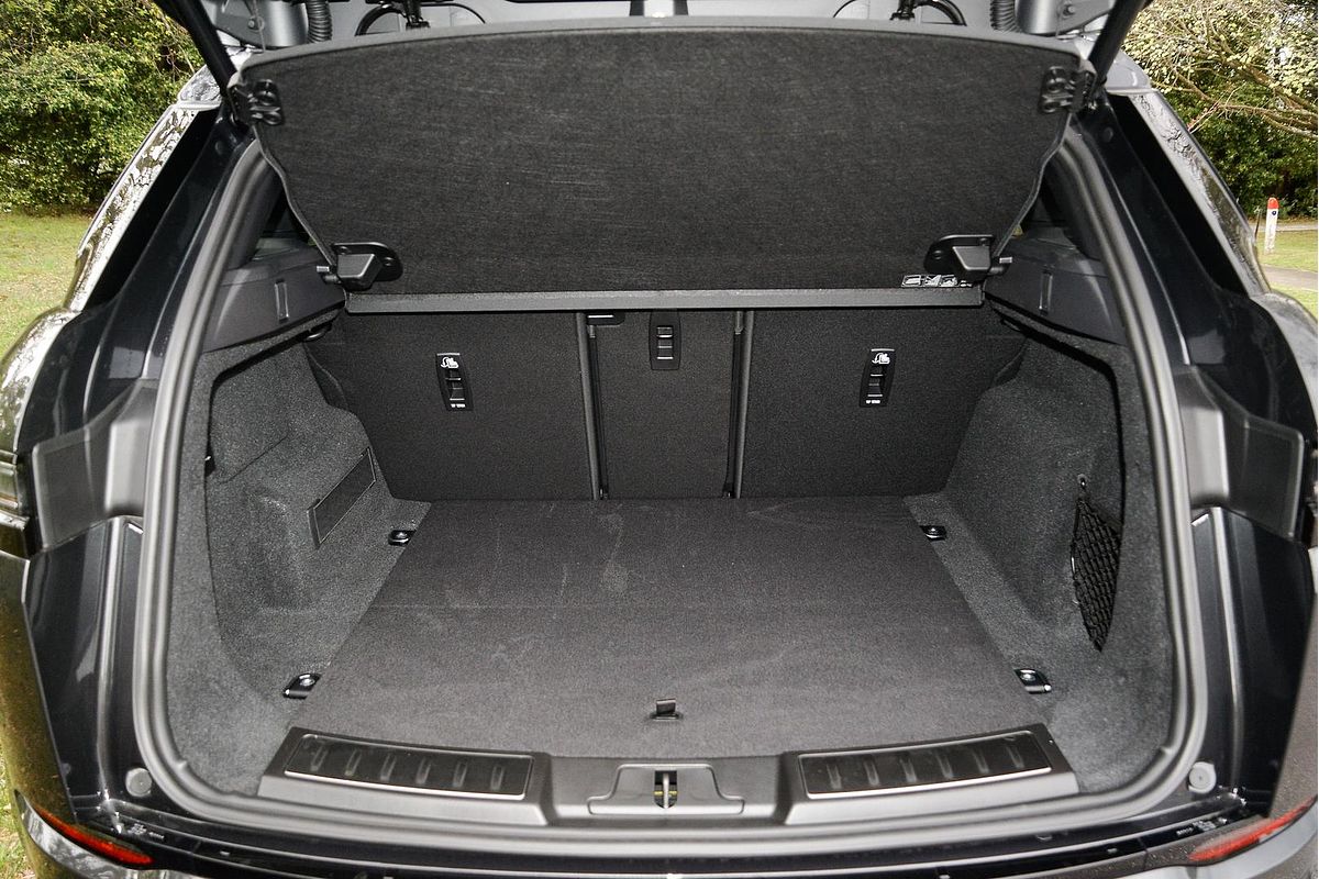 2025 Land Rover Range Rover Evoque P300e Autobiography L551