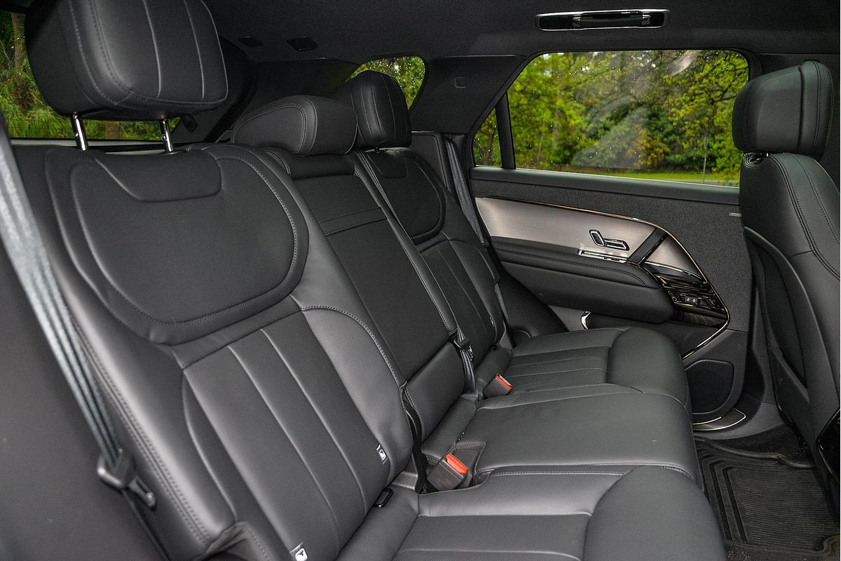 2025 Land Rover Range Rover Sport P360 Dynamic SE L461
