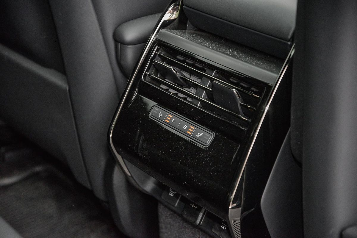 2025 Land Rover Range Rover Sport P360 Dynamic SE L461