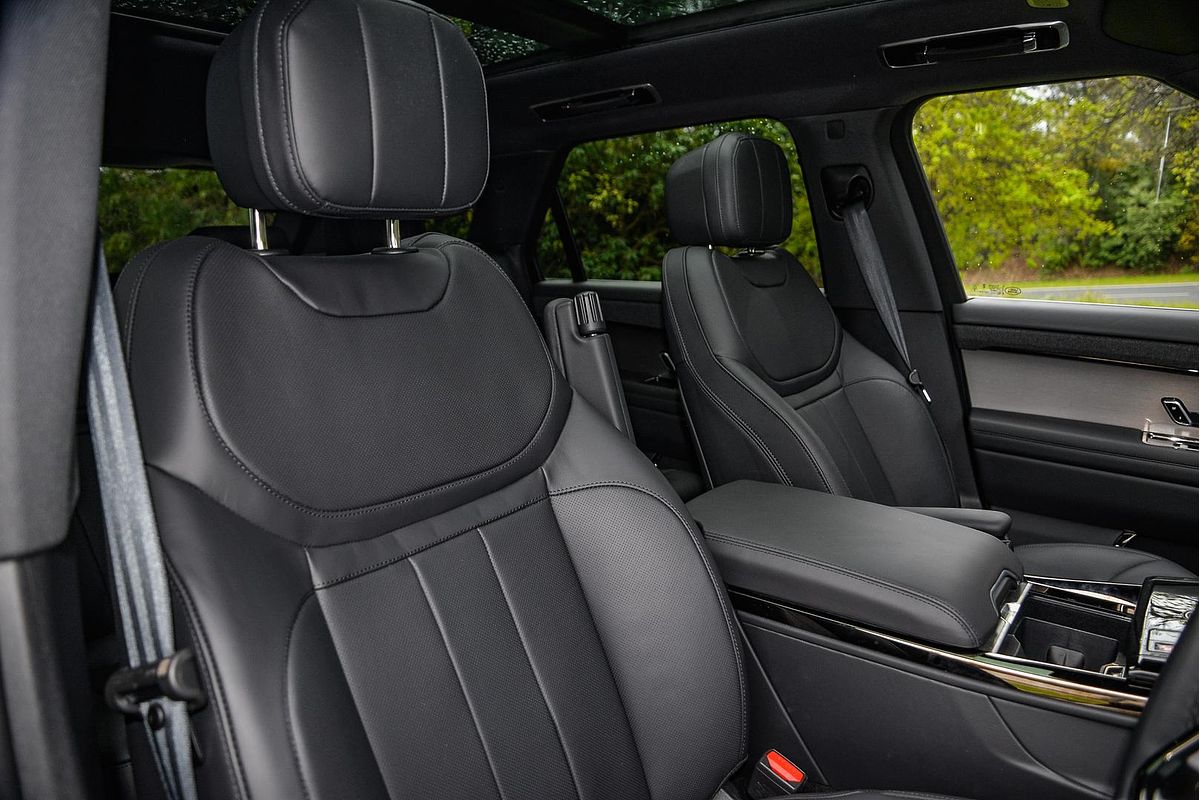 2025 Land Rover Range Rover Sport P360 Dynamic SE L461