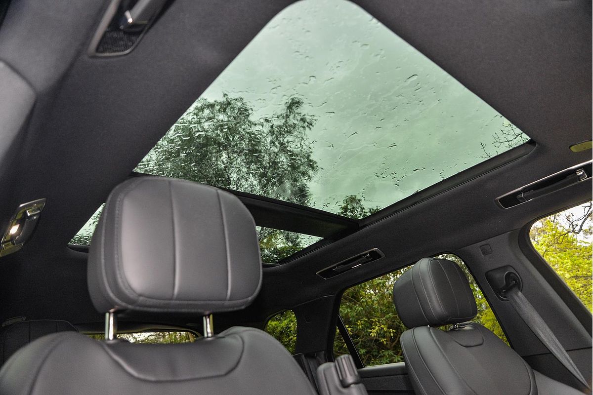 2025 Land Rover Range Rover Sport P360 Dynamic SE L461
