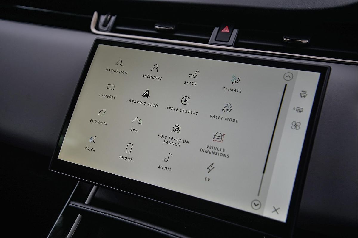2025 Land Rover Range Rover Evoque P300e Autobiography L551