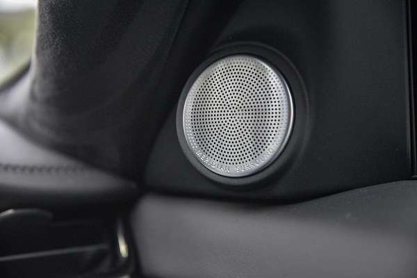 2025 Land Rover Range Rover Evoque P300e Autobiography L551