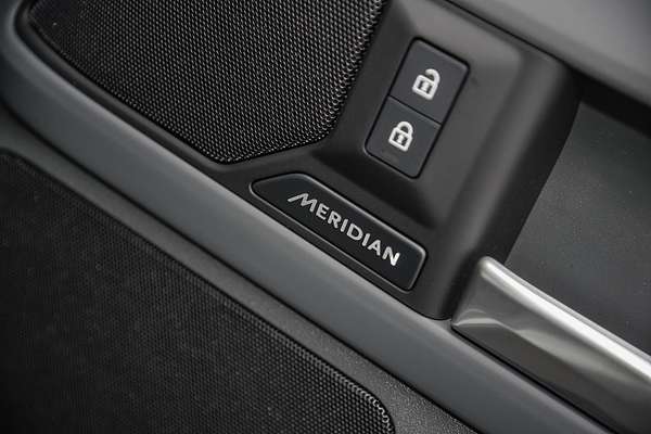 2025 Land Rover Defender 110 D350 X-Dynamic HSE L663