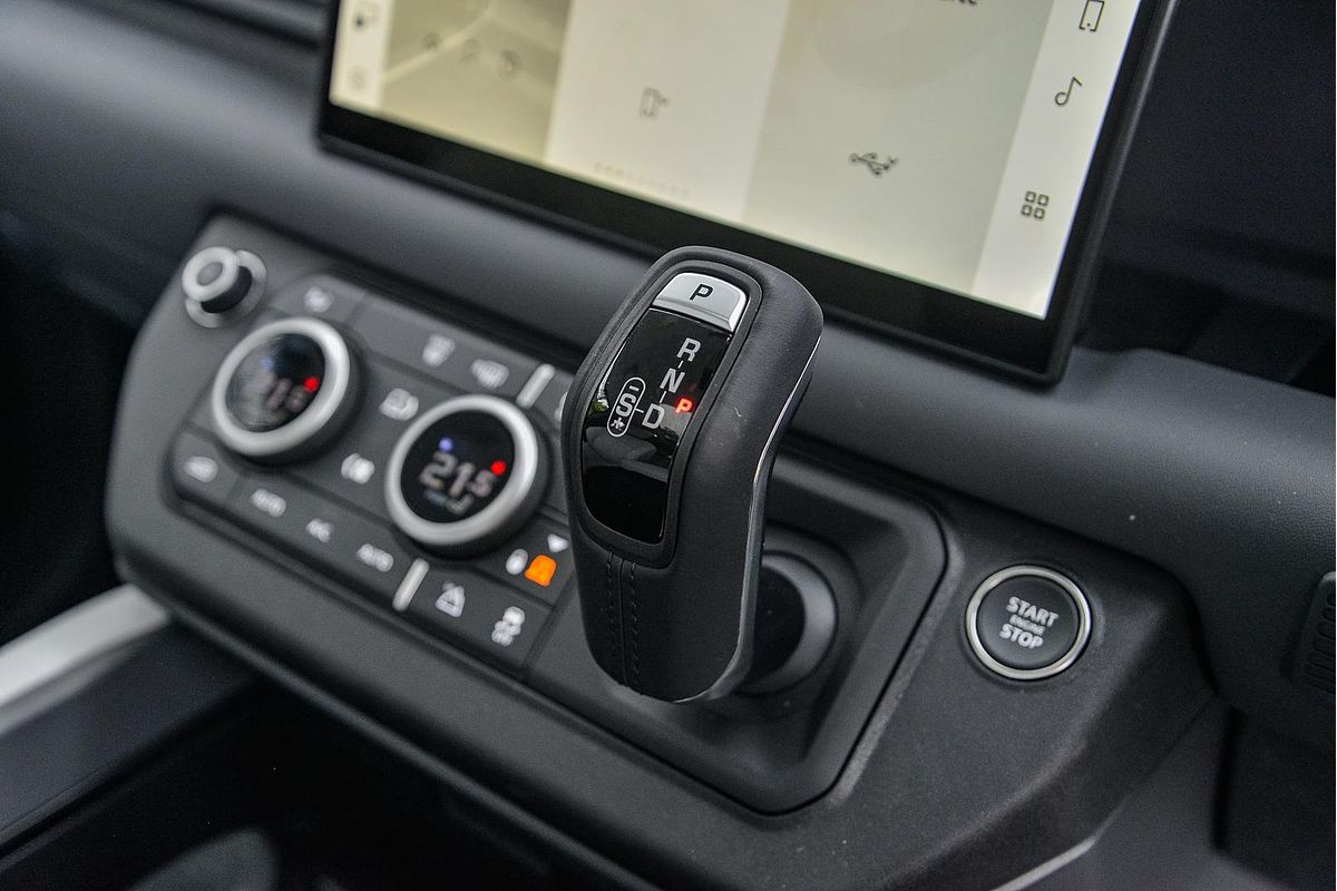 2025 Land Rover Defender 110 D350 X-Dynamic HSE L663