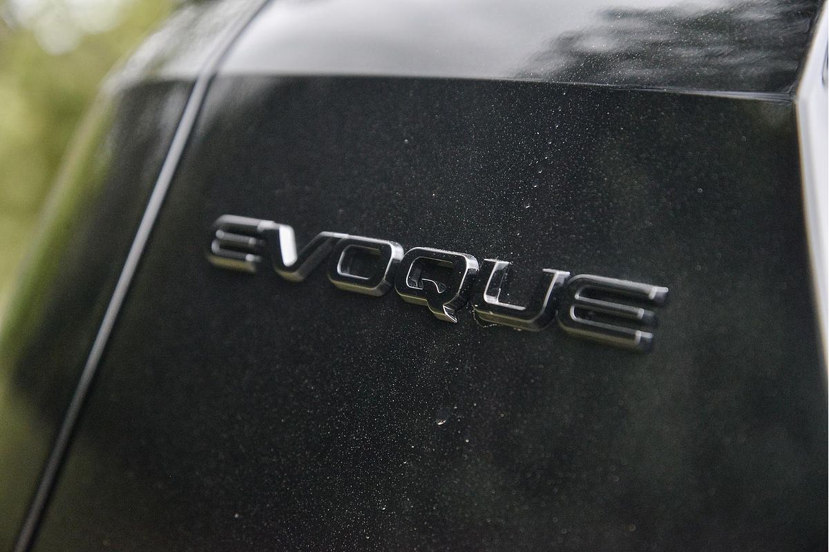 2025 Land Rover Range Rover Evoque P250 Dynamic SE L551