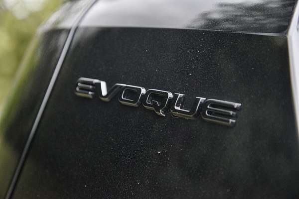 2025 Land Rover Range Rover Evoque P250 Dynamic SE L551