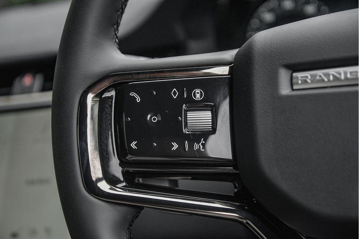 2025 Land Rover Range Rover Evoque P250 Dynamic SE L551