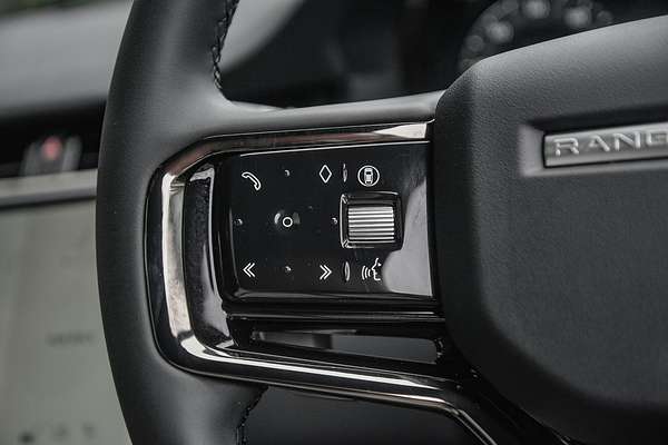 2025 Land Rover Range Rover Evoque P250 Dynamic SE L551