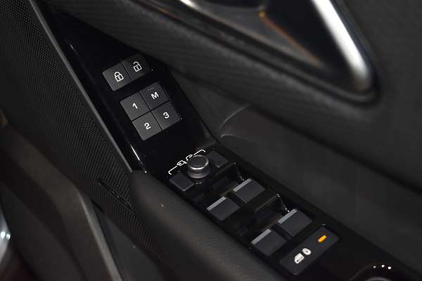 2021 Land Rover Range Rover Velar P250 R-Dynamic S L560