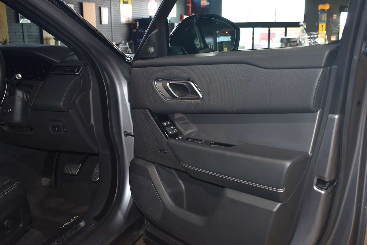 2021 Land Rover Range Rover Velar P250 R-Dynamic S L560