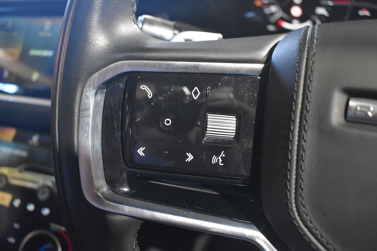 2021 Land Rover Range Rover Velar P250 R-Dynamic S L560