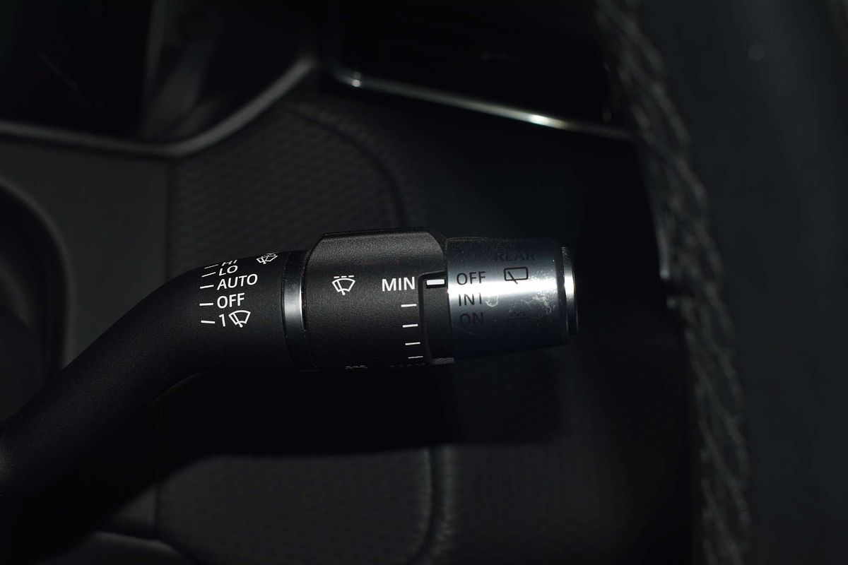 2021 Land Rover Range Rover Velar P250 R-Dynamic S L560