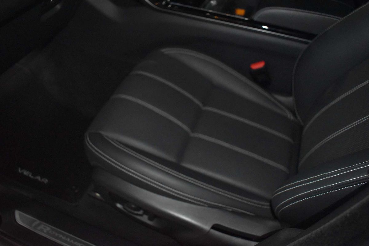 2021 Land Rover Range Rover Velar P250 R-Dynamic S L560