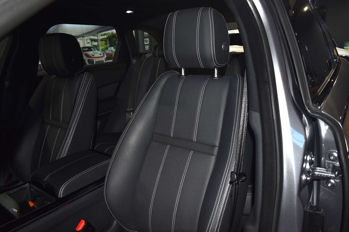 2021 Land Rover Range Rover Velar P250 R-Dynamic S L560