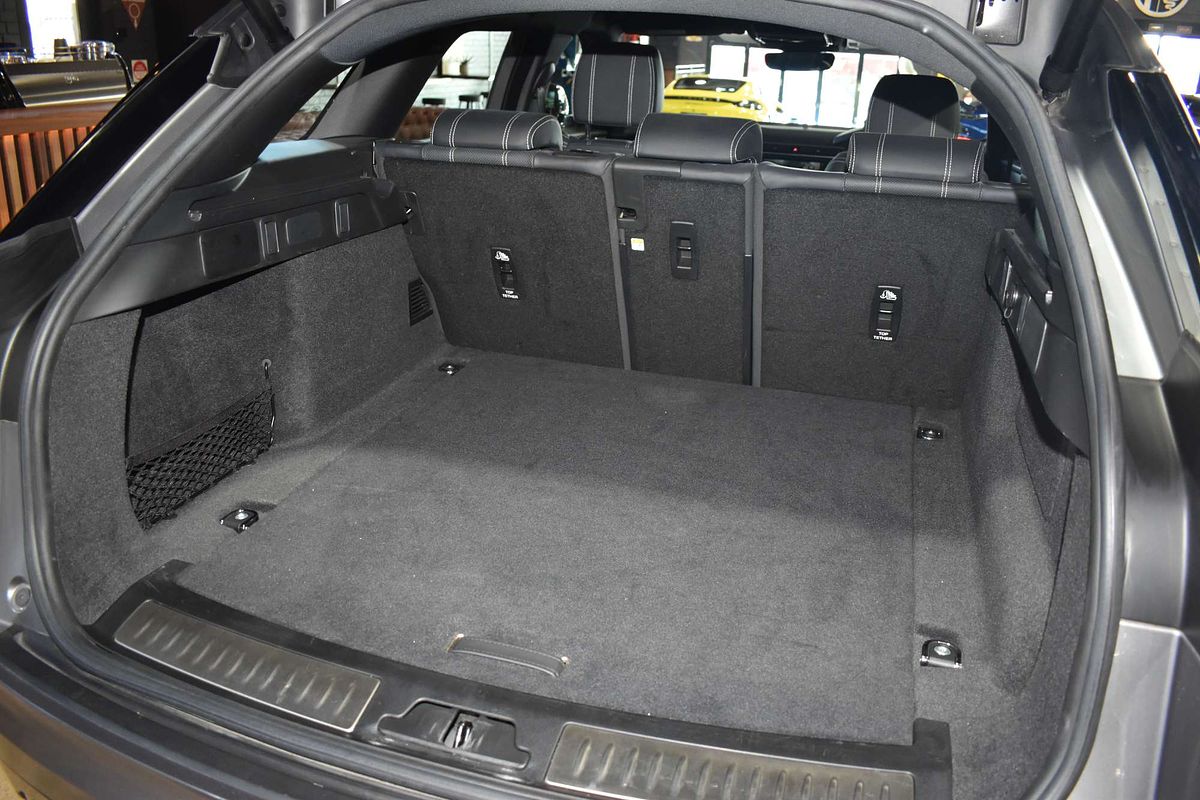 2021 Land Rover Range Rover Velar P250 R-Dynamic S L560