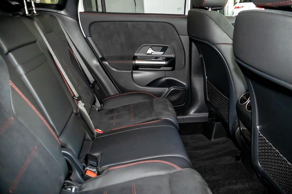 2025 Mercedes-Benz GLA-Class GLA200 H247