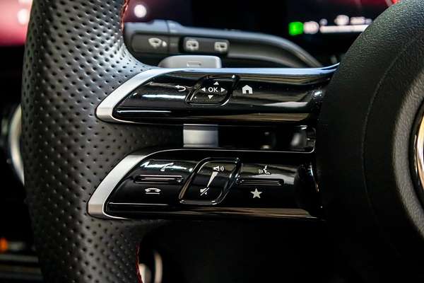 2025 Mercedes-Benz GLA-Class GLA200 H247