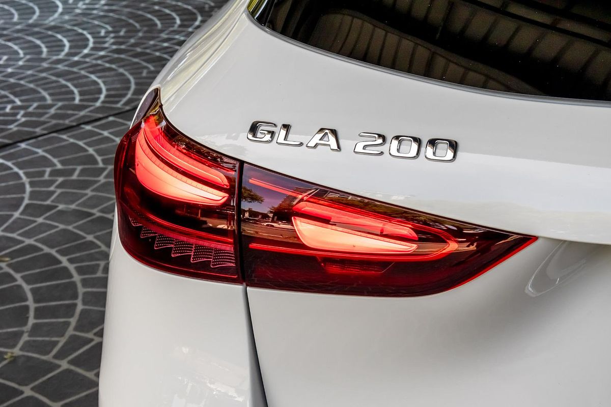 2025 Mercedes-Benz GLA-Class GLA200 H247