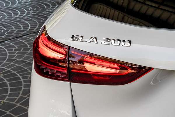 2025 Mercedes-Benz GLA-Class GLA200 H247