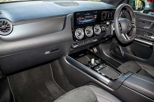 2025 Mercedes-Benz GLA-Class GLA200 H247
