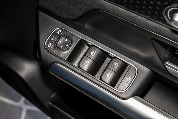 2025 Mercedes-Benz GLA-Class GLA200 H247