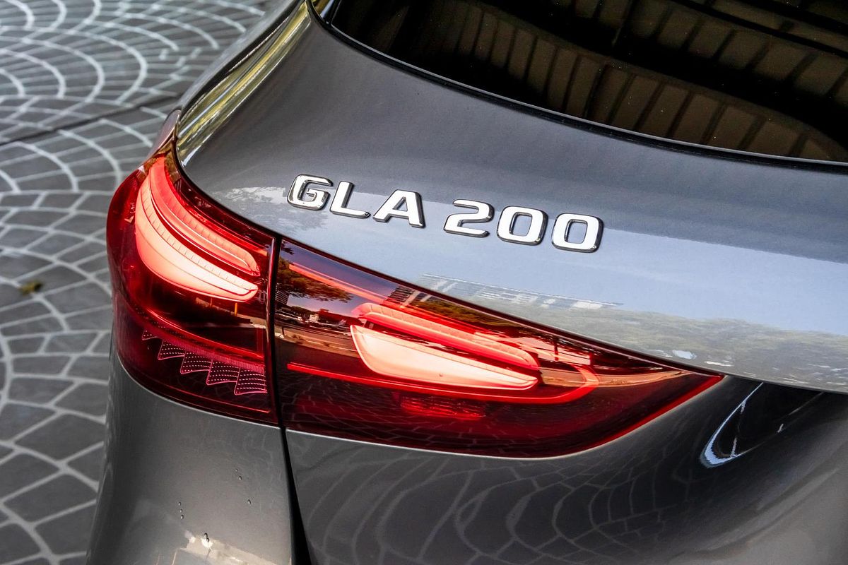 2025 Mercedes-Benz GLA-Class GLA200 H247