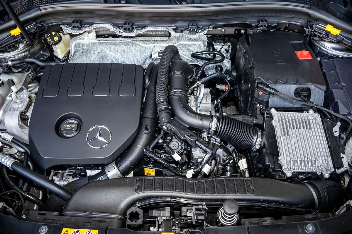 2025 Mercedes-Benz GLA-Class GLA200 H247