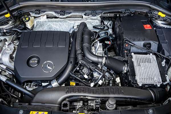 2025 Mercedes-Benz GLA-Class GLA200 H247