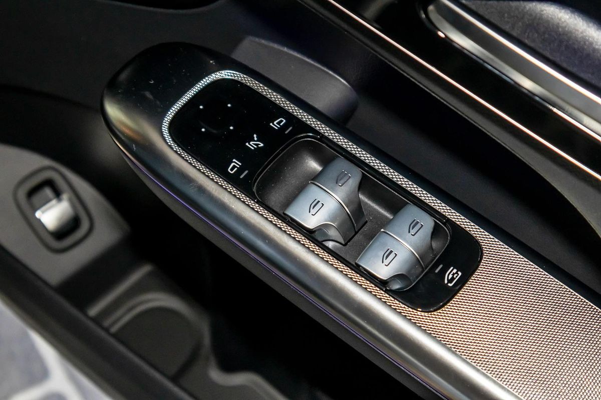 2025 Mercedes-Benz GLC-Class GLC300 X254