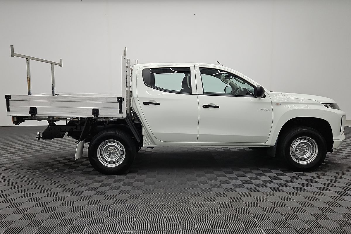 2022 Mitsubishi Triton GLX MR 4X4
