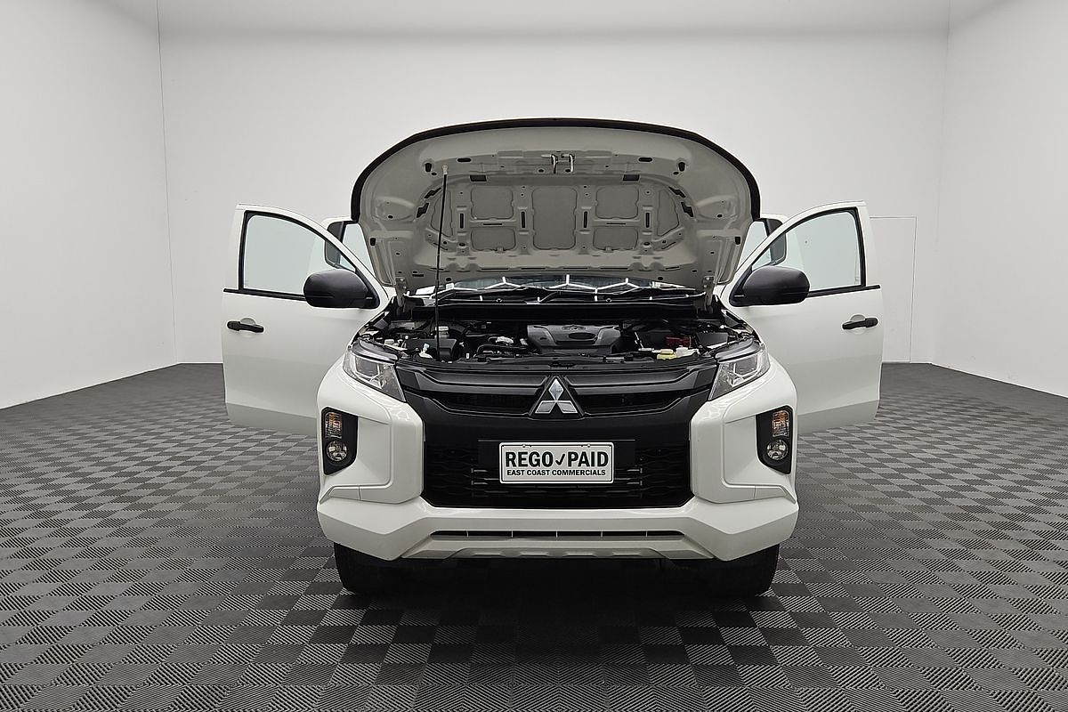 2022 Mitsubishi Triton GLX MR 4X4