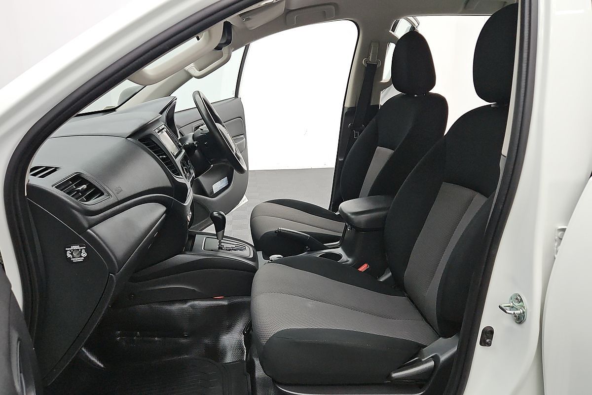 2022 Mitsubishi Triton GLX MR 4X4