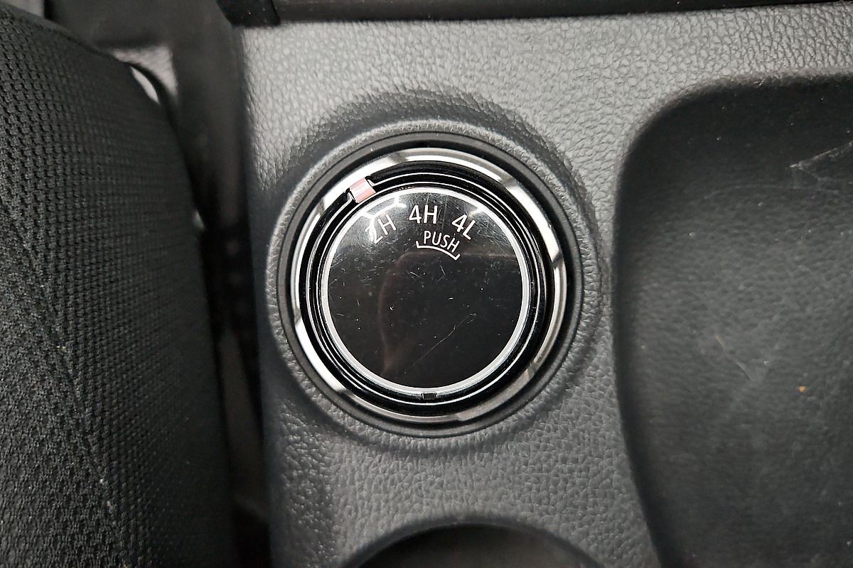 2022 Mitsubishi Triton GLX MR 4X4