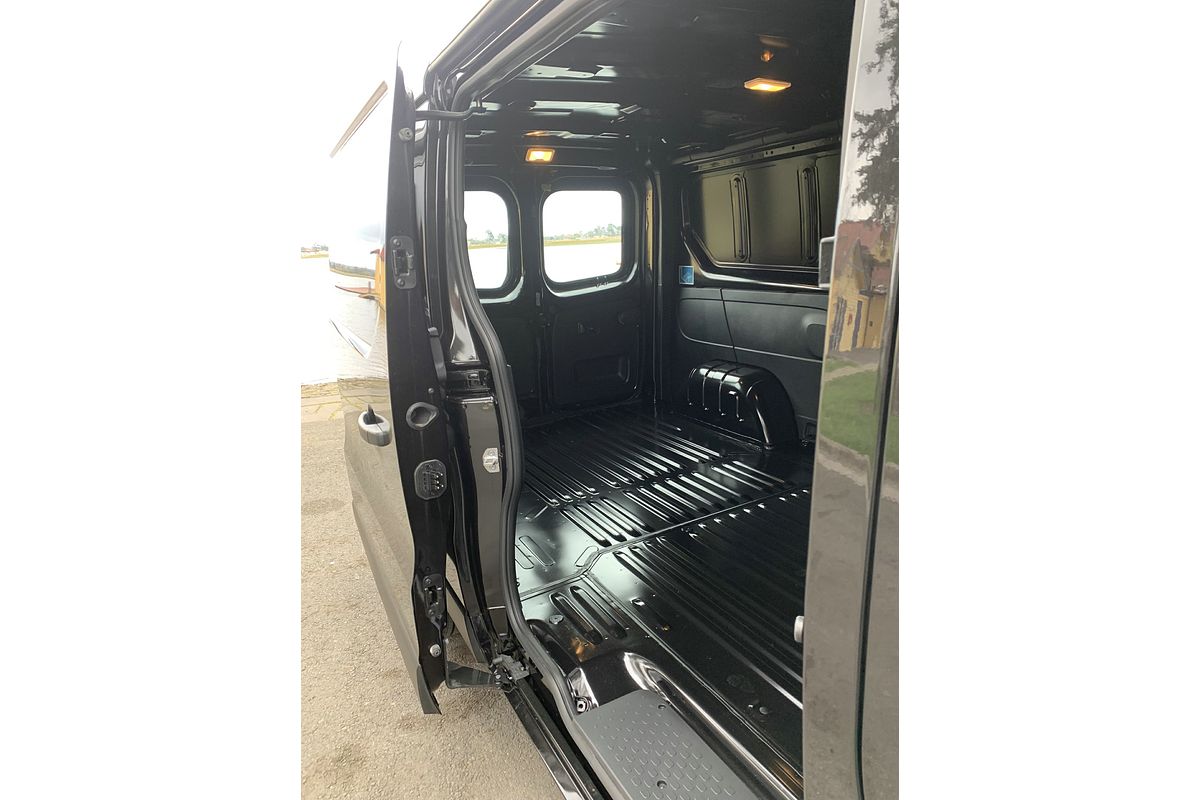 2025 Renault Trafic Pro X82 LWB Low Roof