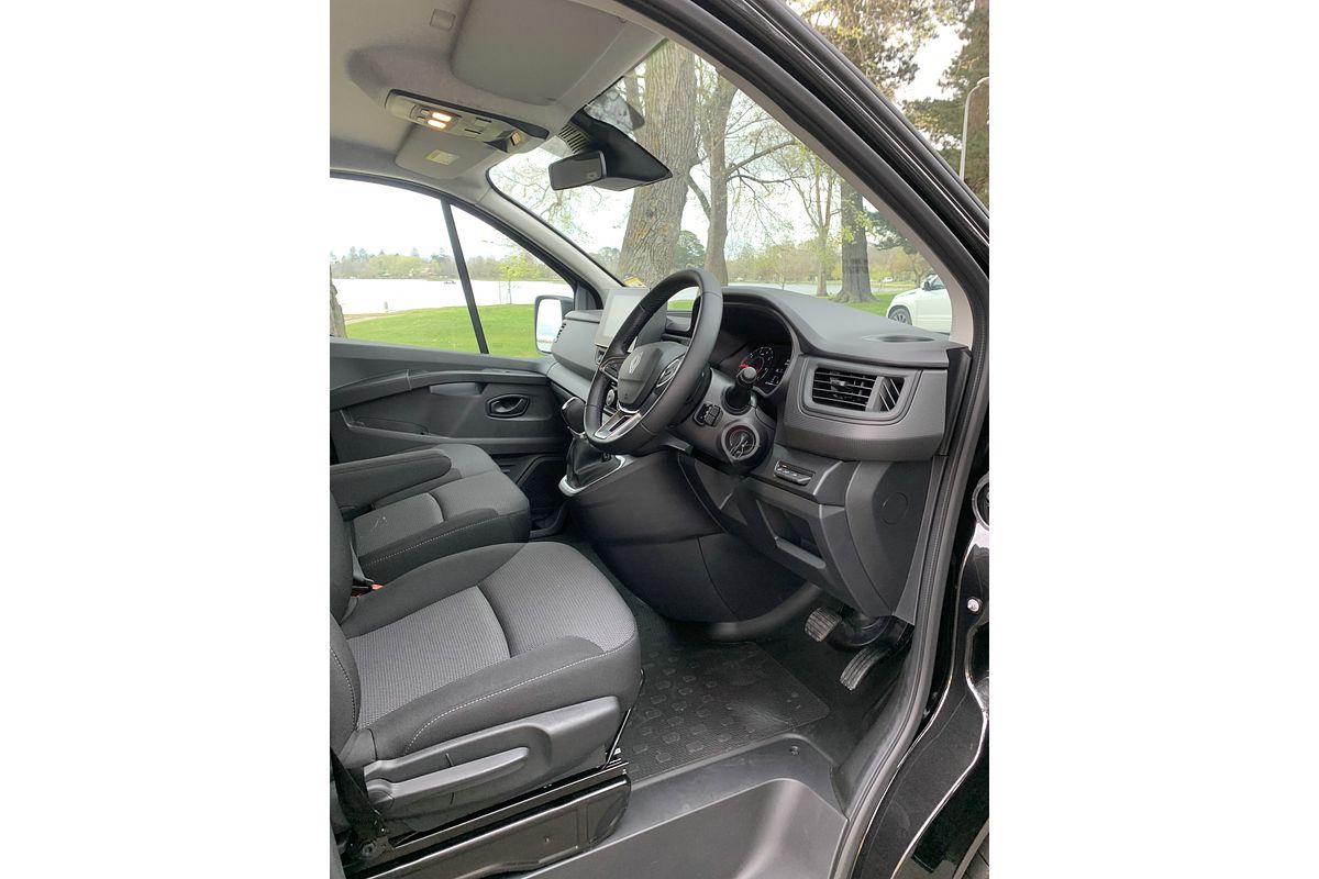 2025 Renault Trafic Pro X82 LWB Low Roof