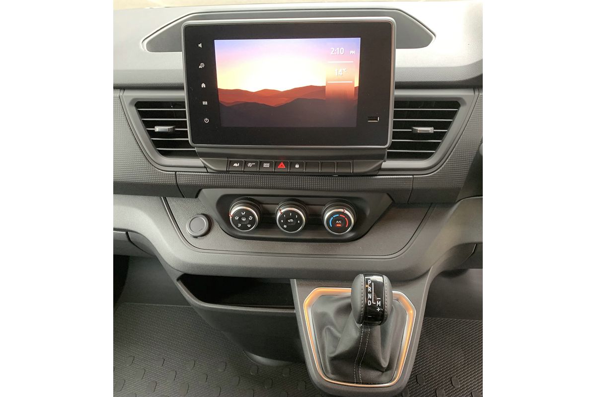 2025 Renault Trafic Pro X82 LWB Low Roof