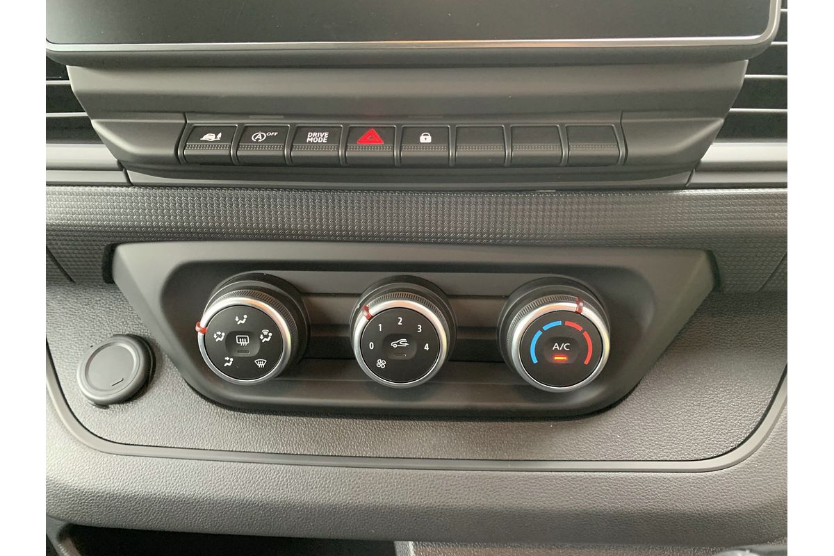 2025 Renault Trafic Pro X82 LWB Low Roof