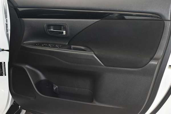 2019 Mitsubishi Outlander ES ZL