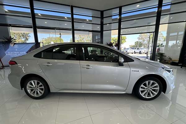 2022 Toyota Corolla Ascent Sport Hybrid ZWE219R