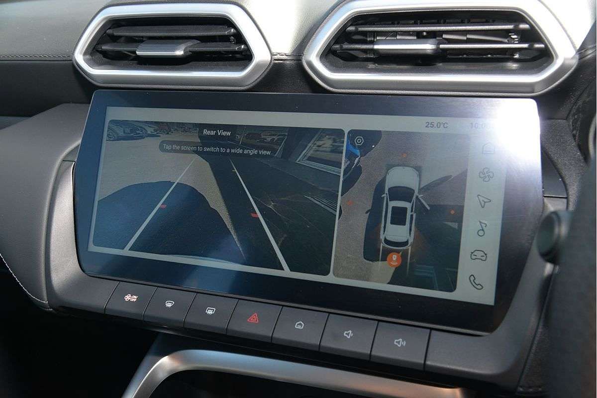 2025 MG ZS Essence Hybrid+ ZS32