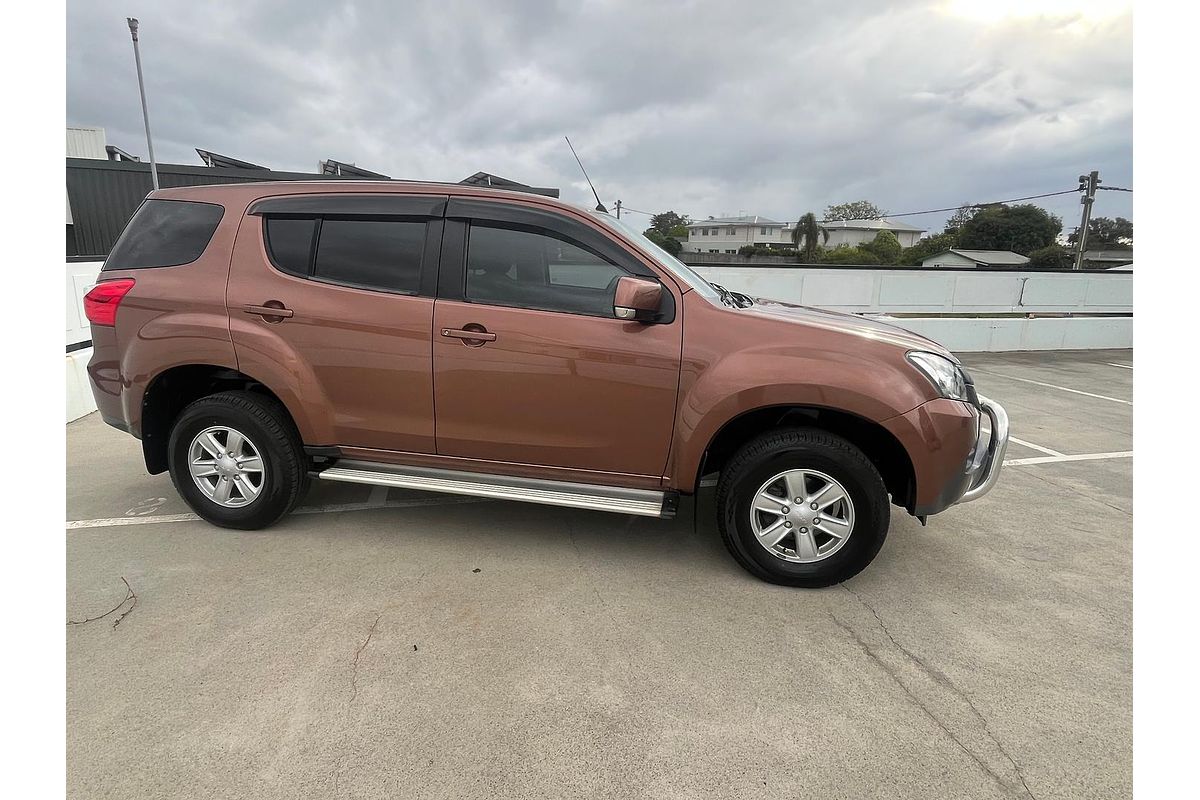 2015 Isuzu MU-X LS-M