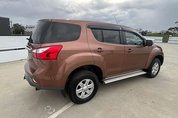 2015 Isuzu MU-X LS-M